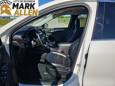 Used 2024 Ford Escape Platinum AWD/4WD image 19