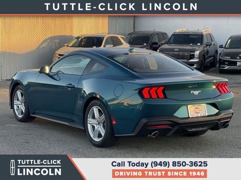 Used 2026 Ford Mustang Coupe RWD image 4
