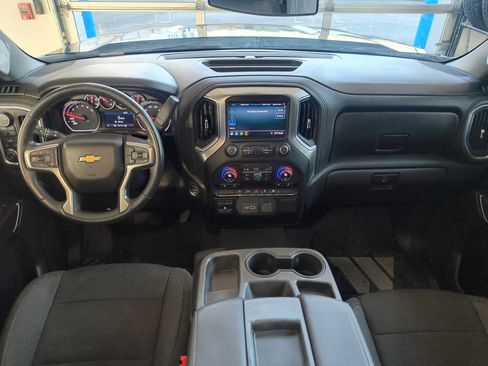 Used 2021 Chevrolet Silverado 1500 LT w/ Bed Protection Package image 8