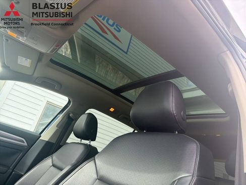 Used 2019 Volkswagen Atlas SEL R-Line AWD/4WD image 28