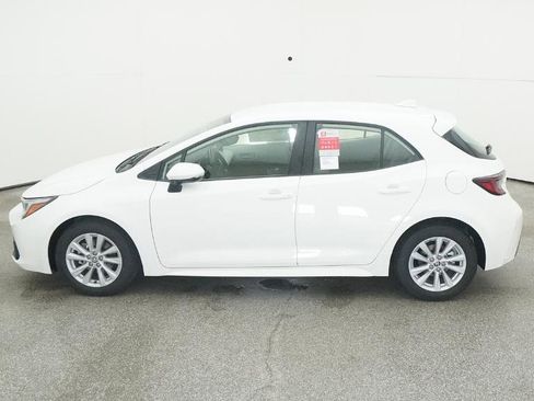 New 2025 Toyota Corolla SE image 10