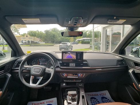 Used 2023 Audi Q5 2.0T Premium w/ Convenience Package AWD/4WD image 19