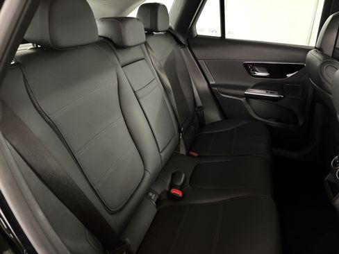 Certified 2025 Mercedes-Benz GLC 350e 4MATIC image 31