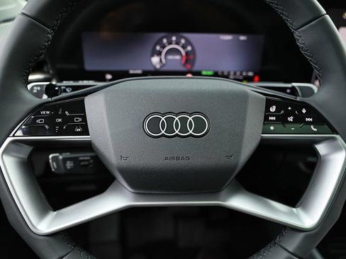 New 2026 Audi Q3 quattro 2.0T AWD/4WD image 35