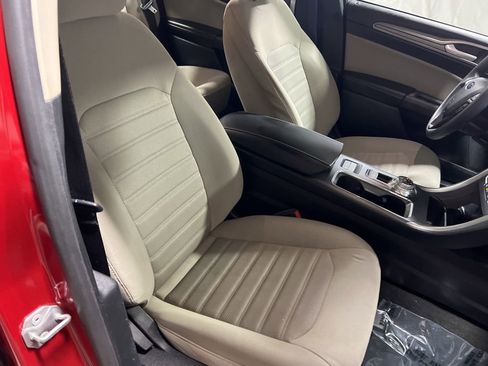 Used 2020 Ford Fusion S image 9