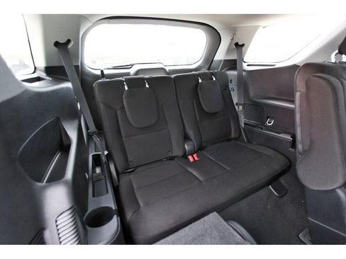 Used 2023 Ford Explorer XLT RWD image 16