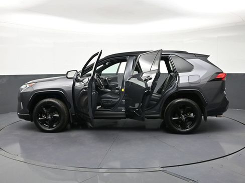 Used 2019 Toyota RAV4 XSE w/ Carpet Mat Package AWD/4WD image 35