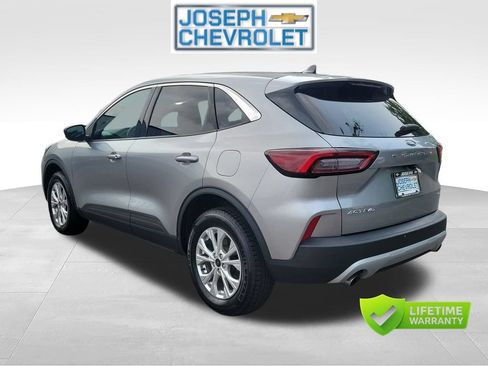 Used 2024 Ford Escape Active AWD/4WD image 3