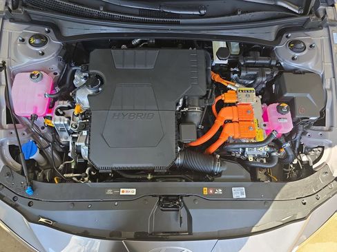New 2026 Hyundai Elantra Limited FWD image 31