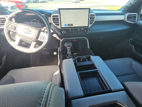 Certified 2025 Toyota Tundra Limited AWD/4WD image 8