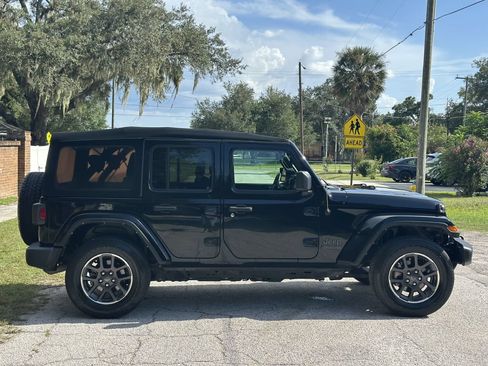 Used 2021 Jeep Wrangler Unlimited Sport AWD/4WD image 6