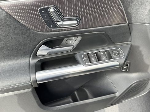 Used 2023 Mercedes-Benz GLA 250 image 19