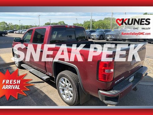 Used 2015 GMC Sierra 1500 Denali w/ Driver Alert Package AWD/4WD image 3