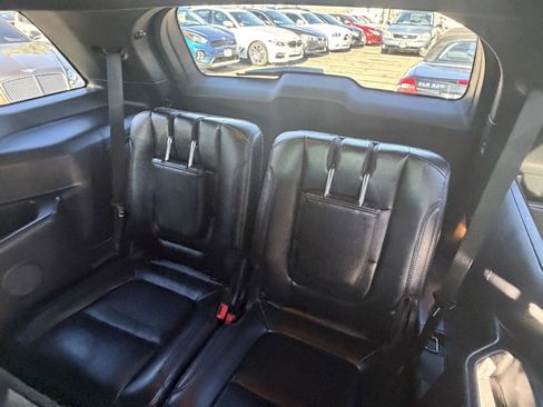 Used 2016 Ford Explorer XLT w/ Equipment Group 202A image 15