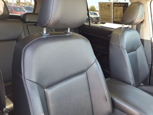 Used 2019 Volkswagen Atlas SEL FWD image 13
