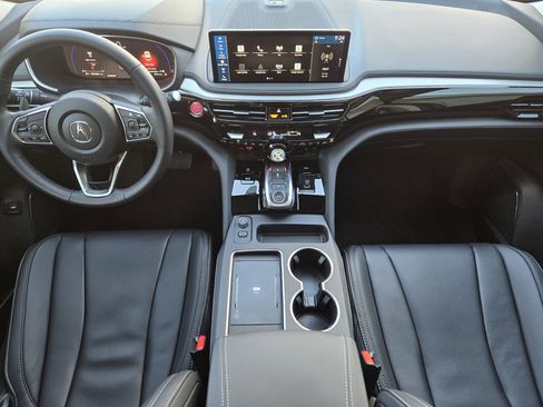 Used 2025 Acura MDX w/ Technology Package image 27