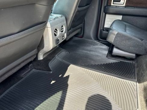 Used 2014 Ford F150 Lariat w/ Equipment Group 502A Luxury AWD/4WD image 32