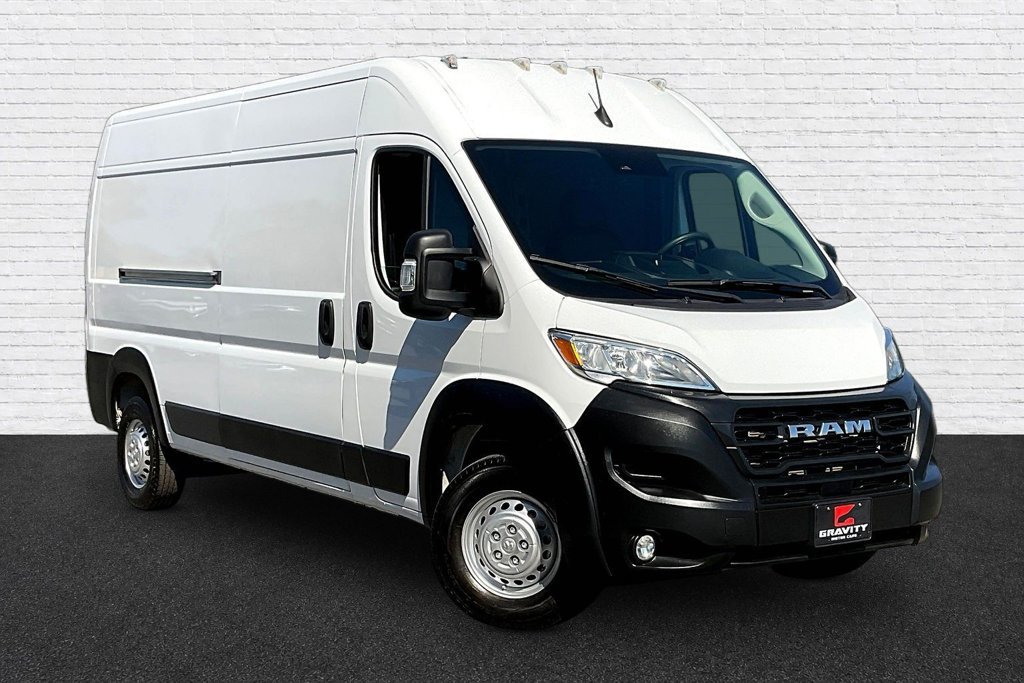 Used 2025 RAM ProMaster 2500 w/ Convenience Group FWD image 3