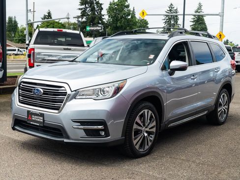 Used 2019 Subaru Ascent Limited w/ Popular Package #3 AWD/4WD image 4