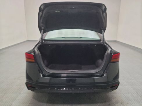 Used 2024 Nissan Altima 2.5 SV FWD image 29
