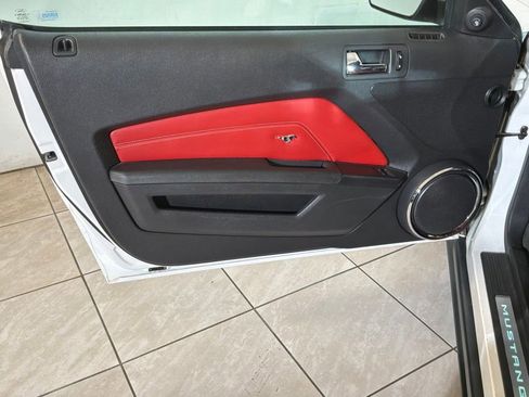 Used 2011 Ford Mustang GT Premium w/ Electronics Pkg image 3