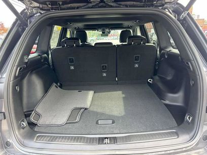 New 2025 Jeep Grand Cherokee Altitude