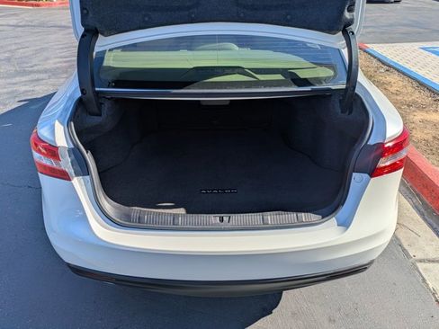 Used 2013 Toyota Avalon XLE Premium image 6