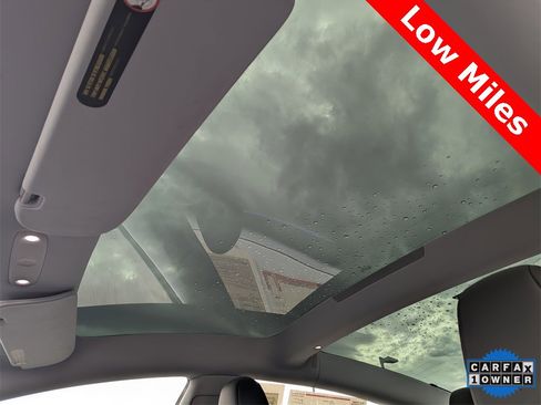 Used 2025 Tesla Model 3 image 14