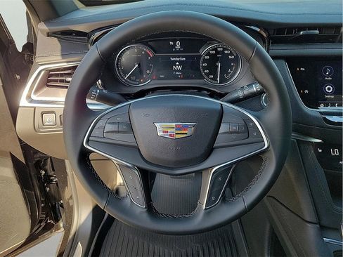 New 2025 Cadillac XT5 Luxury w/ LPO, Floor Liner Package image 16