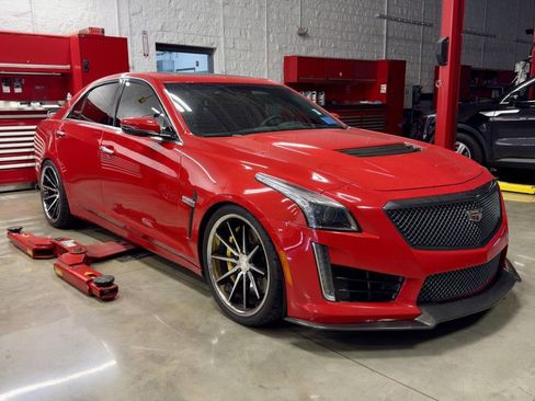 Used 2019 Cadillac CTS V w/ Carbon Fiber Package RWD image 25