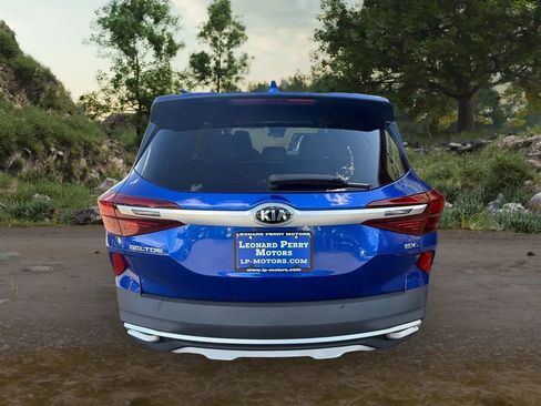 Used 2021 Kia Seltos EX image 6