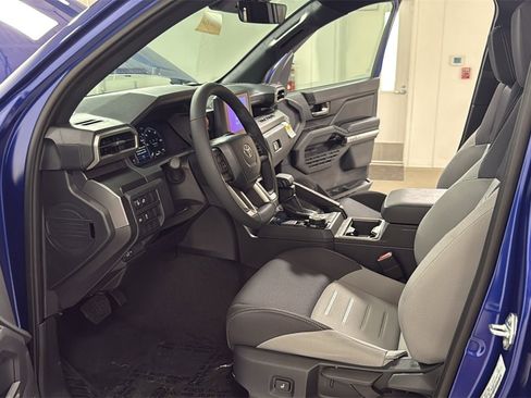 New 2025 Toyota Tacoma TRD Off-Road image 12