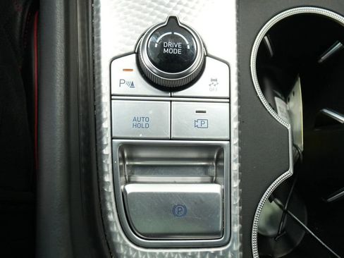 Used 2023 Genesis G70 3.3T w/ Sport Prestige Package image 35