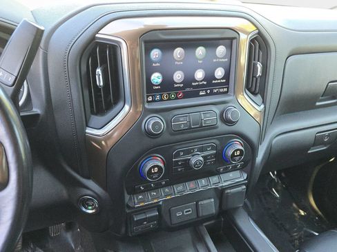 Used 2019 Chevrolet Silverado 1500 High Country w/ Technology Package AWD/4WD image 25