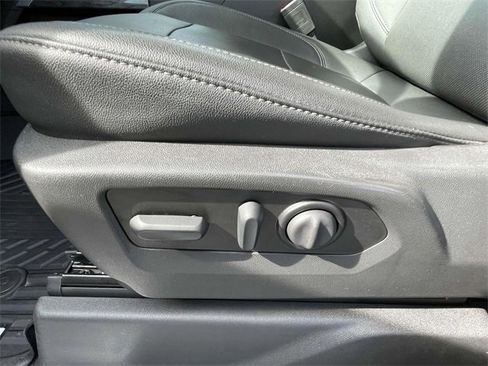 Certified 2022 Chevrolet Silverado 1500 LTZ image 16