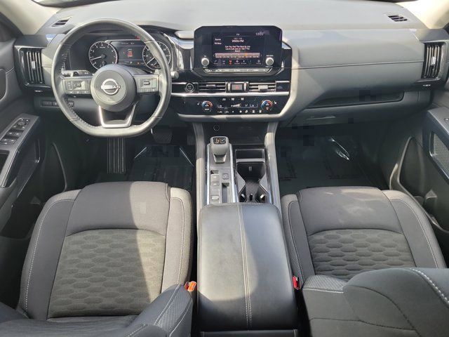 Used 2024 Nissan Pathfinder SV FWD image 16