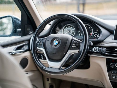 Used 2016 BMW X5 xDrive40e image 13