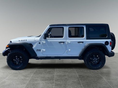 Used 2025 Jeep Wrangler Unlimited Sport AWD/4WD image 2