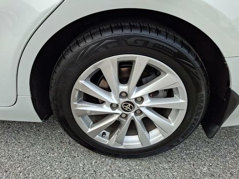 Used 2022 Toyota Camry LE FWD image 8