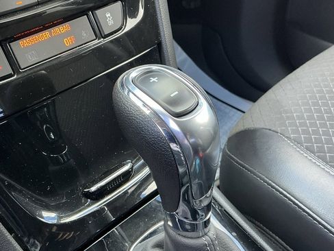 Used 2021 Buick Encore Preferred w/ Safety Package image 36