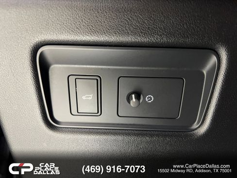 Used 2019 Land Rover Range Rover Sport HSE AWD/4WD image 25