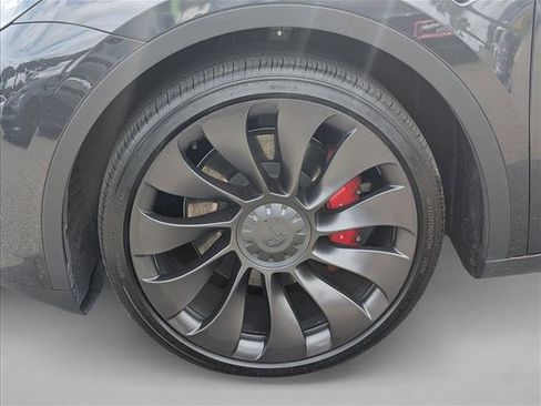 Used 2025 Tesla Model Y Performance AWD/4WD image 23