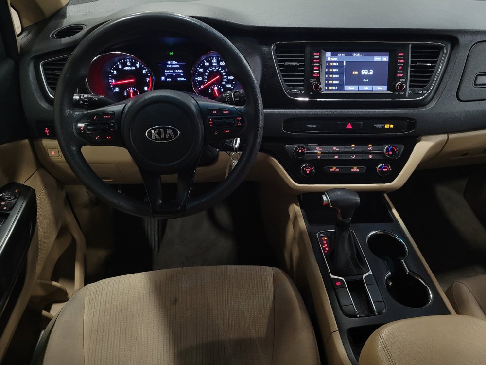 Used 2019 Kia Sedona LX FWD image 22
