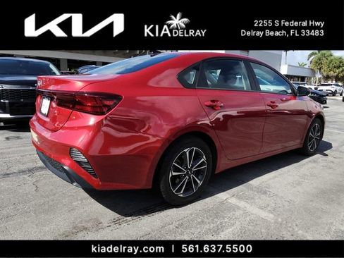 Used 2023 Kia Forte LXS FWD image 2