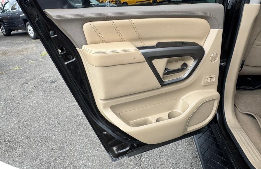 Used 2015 Nissan Armada SV w/ SV Driver Package RWD image 17