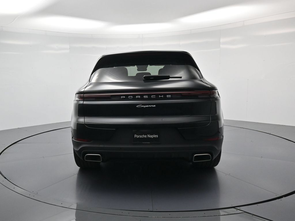 Used 2026 Porsche Cayenne AWD/4WD image 29