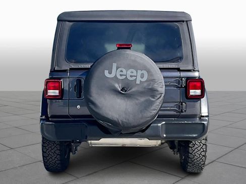 Used 2018 Jeep Wrangler Unlimited Sport S image 4