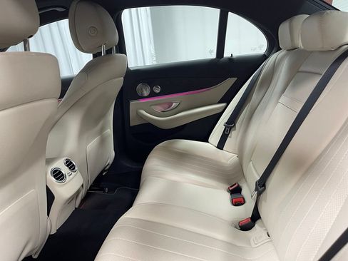 Certified 2017 Mercedes-Benz E 300 4MATIC image 25