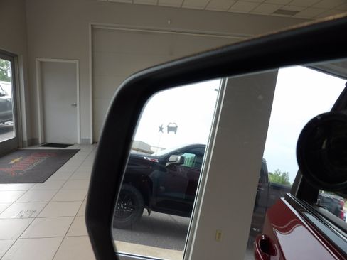 Used 2021 Chevrolet Traverse RS AWD/4WD image 7