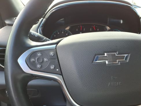 Used 2023 Chevrolet Traverse RS AWD/4WD image 24